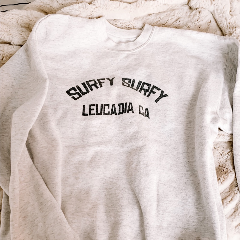 Gray crew neck sweatshirt